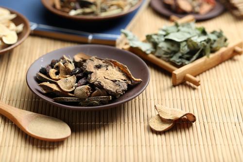 traditional-chinese-medicine-bamboo-desk.jpg